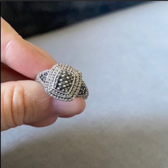 fred meyer jewelers Jewelry - 1/2 CTW black/white diamond ring 💍